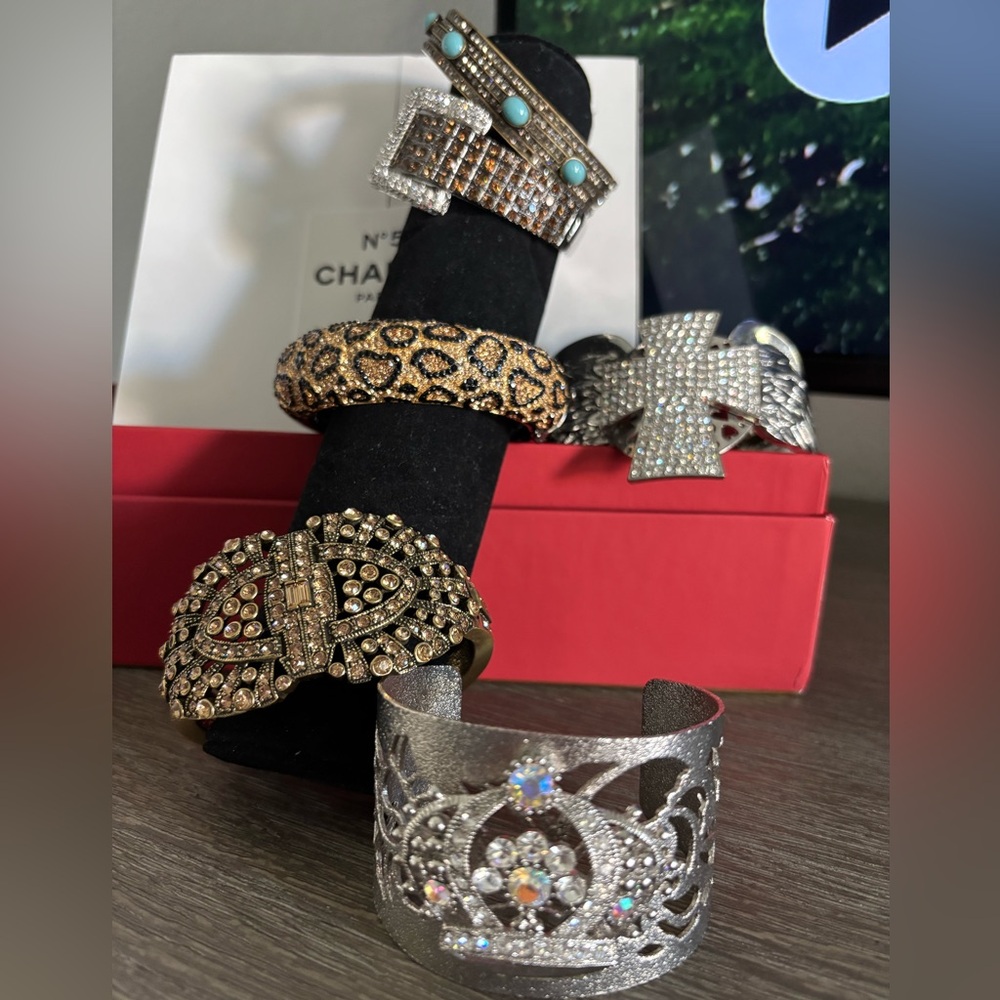 Listing soon Beautiful Handset crystal bracelets - Picture 3 of 9